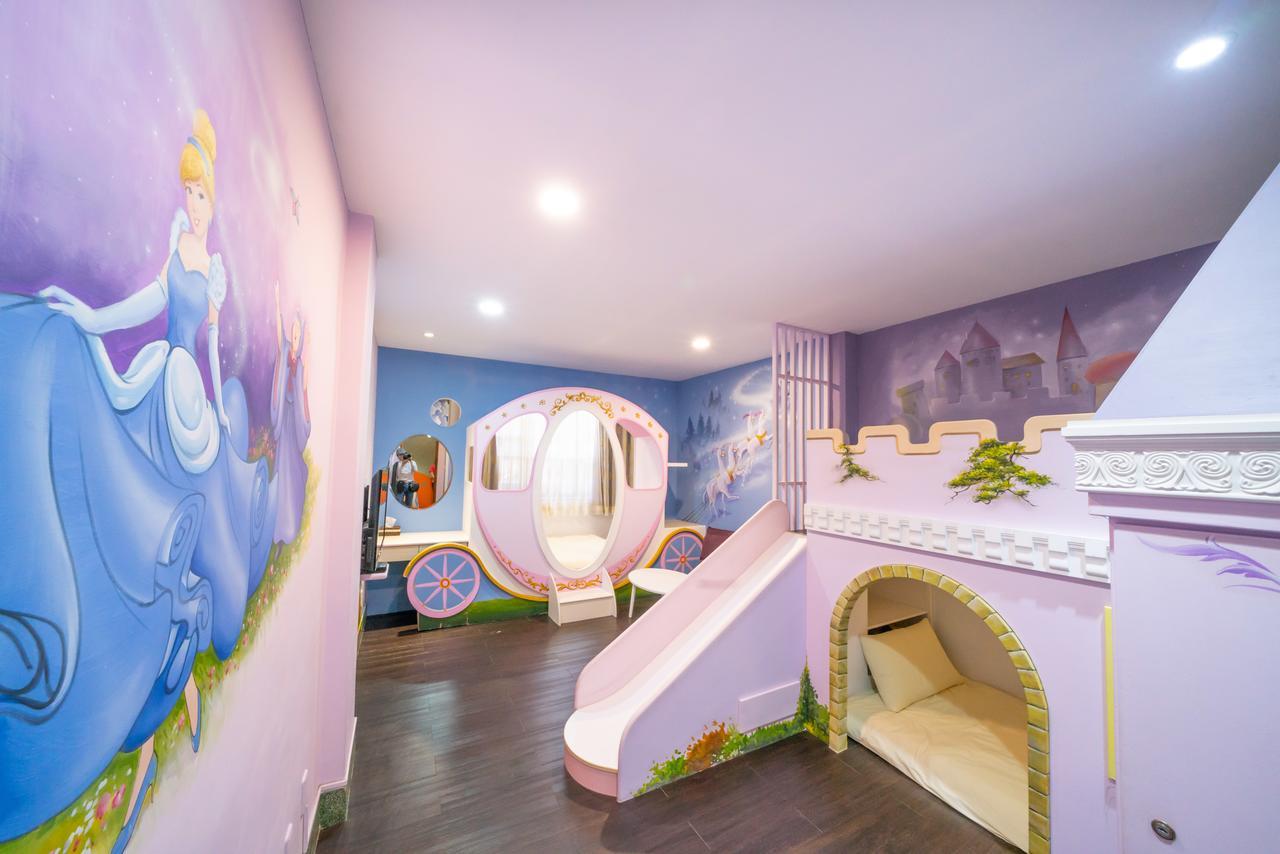 台南 Fairytale House Bed & Breakfast エクステリア 写真